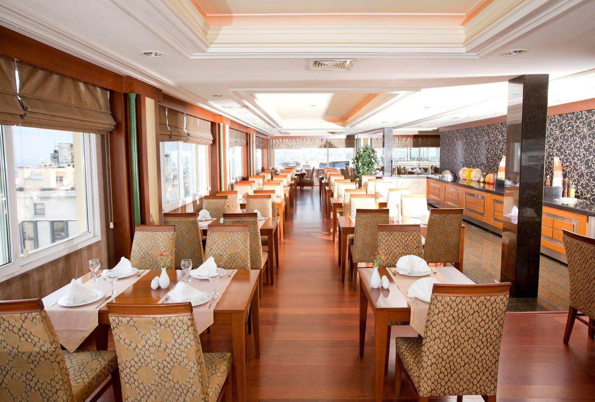 Oran Hotel Istanboel